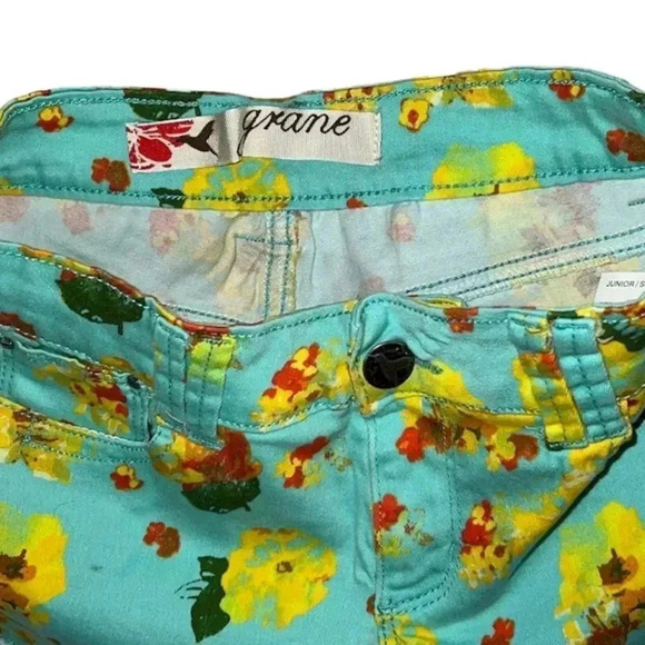 Grane Floral Women's Shorts - Turquoise and Yellow - Picture 4 of 5